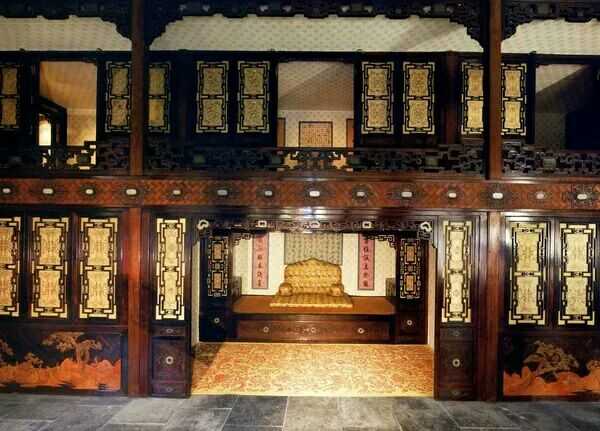 明清的皇帝寝宫有多奢华跟欧洲王室寝宫相比如何